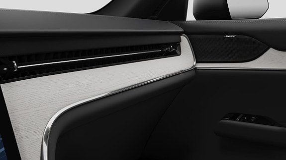 Volvo EX90 21 of 26