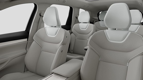 Volvo EX90 21 of 26