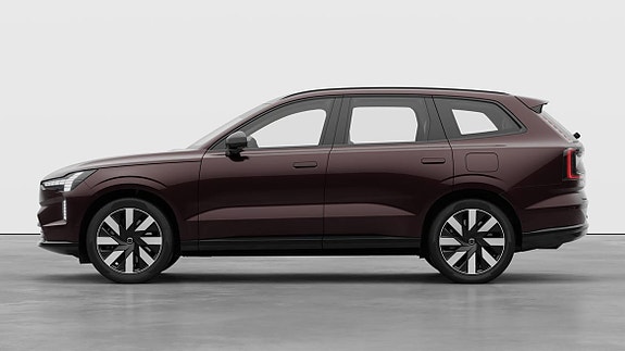 Volvo EX90 11 of 26