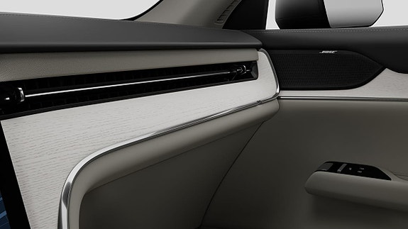 Volvo EX90 18 of 26