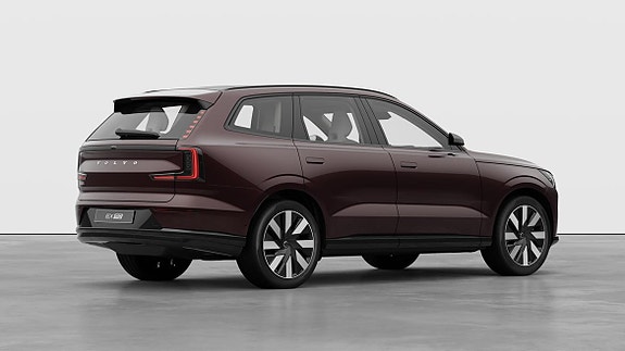 Volvo EX90 15 of 26
