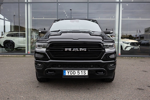 Dodge RAM 1500 2 of 16