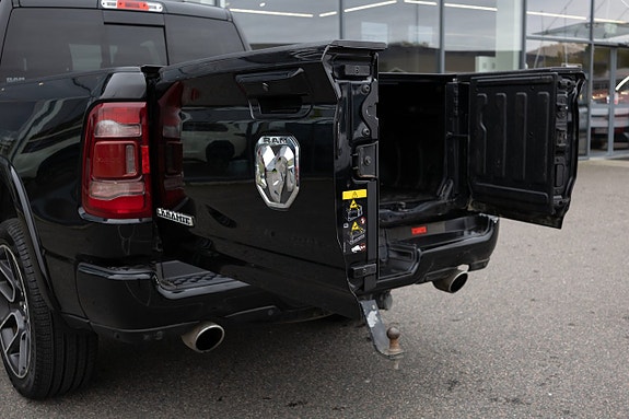 Dodge RAM 1500 8 of 16