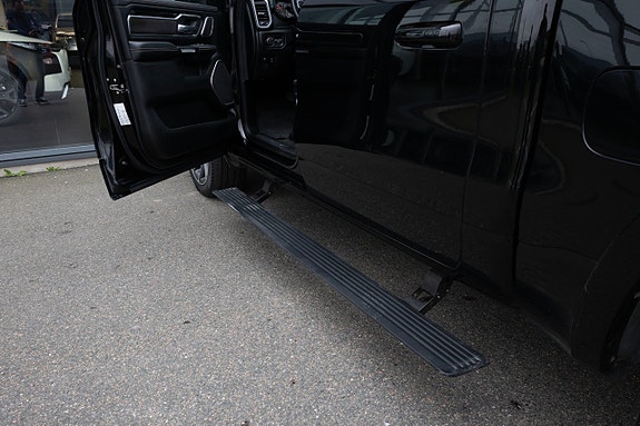 Dodge RAM 1500 16 of 16