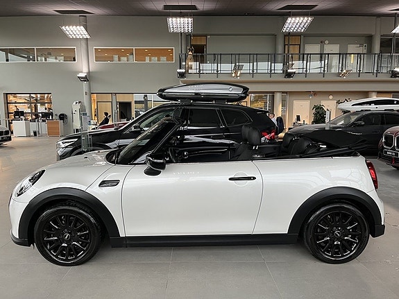 MINI Cabrio-Serie 5 of 18