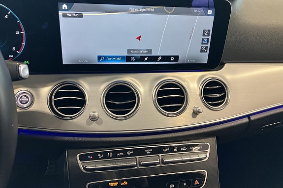 Mercedes-Benz E 220 d 15 of 16