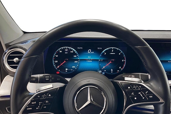 Mercedes-Benz E 220 d 8 of 16