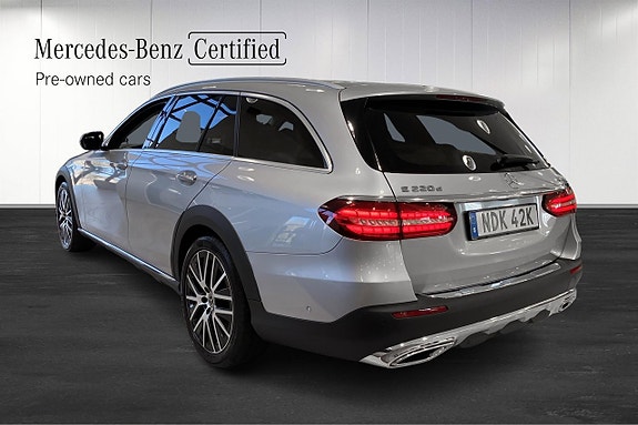 Mercedes-Benz E 220 d 2 of 16