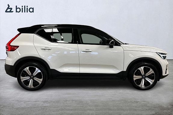 Volvo XC40 5 of 30