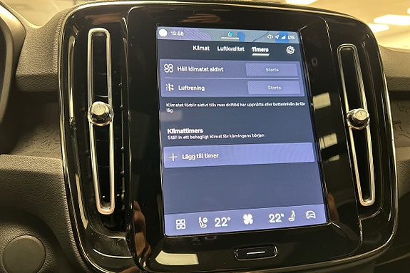 Volvo XC40 28 of 30