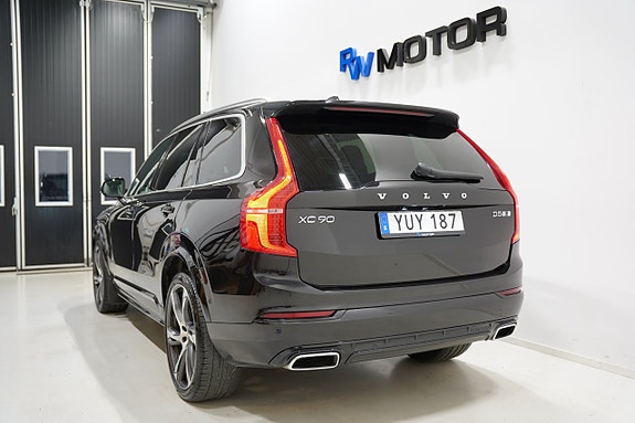 Volvo XC90 6 of 30