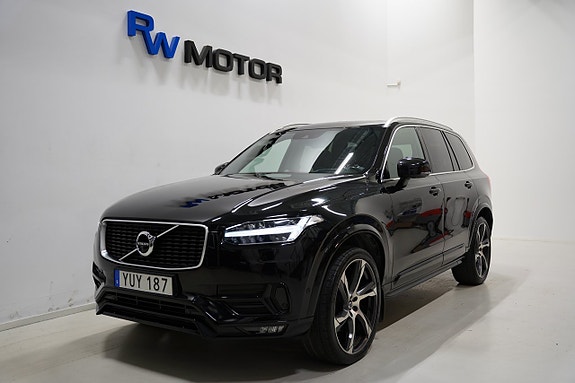 Volvo XC90 2 of 30