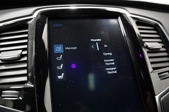 Volvo XC90 25 of 30