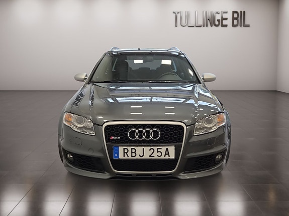 Audi RS4 8 of 27