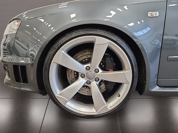 Audi RS4 9 of 27