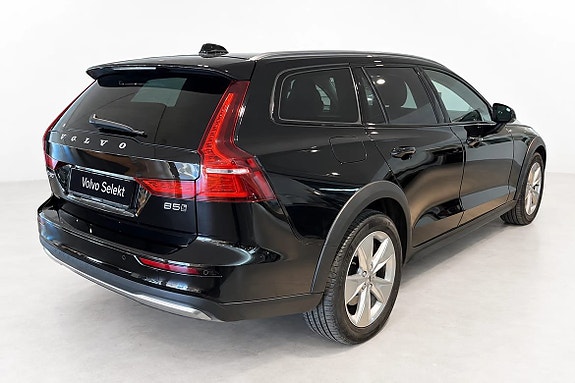 Volvo V60 Cross Country 14 of 16