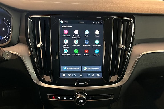 Volvo V60 Cross Country 10 of 16