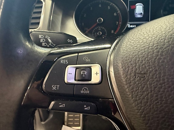 Volkswagen Golf Alltrack 25 of 30