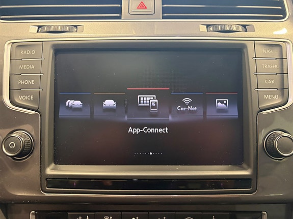 Volkswagen Golf Alltrack 29 of 30
