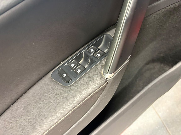 Volkswagen Golf Alltrack 20 of 30