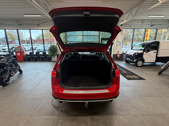 Volkswagen Golf Alltrack 7 of 30