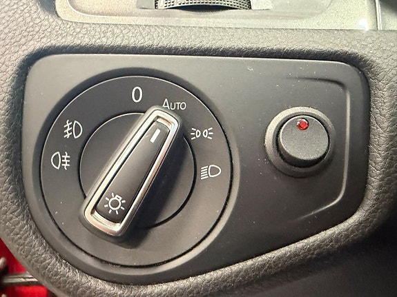Volkswagen Golf Alltrack 21 of 30
