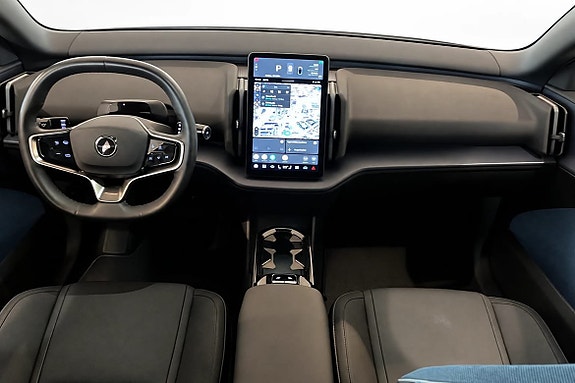 Volvo EX30 6 of 17