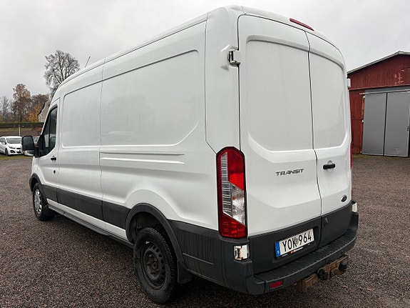Ford Transit 4 of 11