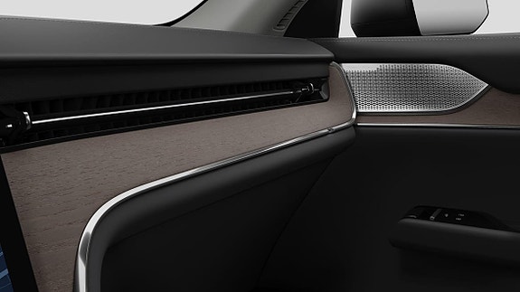 Volvo EX90 18 of 27