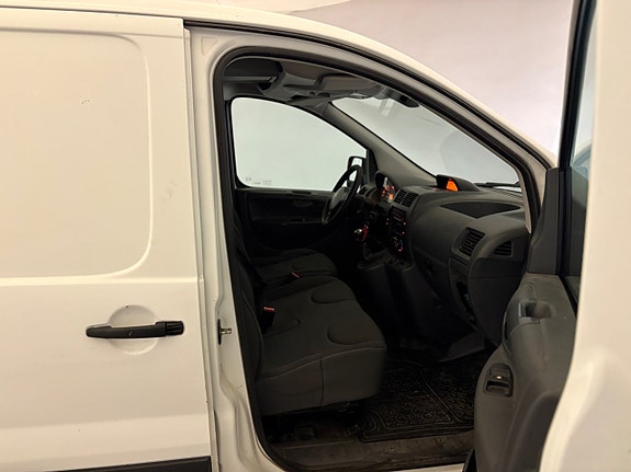 Peugeot Expert 9 of 15