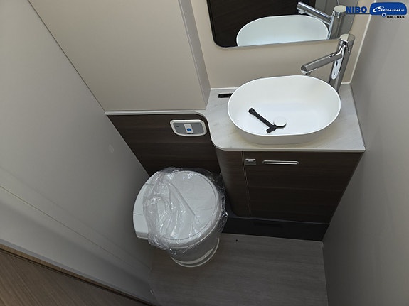 Adria Coral SUPREME 670 SL - Fiat MultiJet3 180HP (131 kW) HD 44H 7 of 21