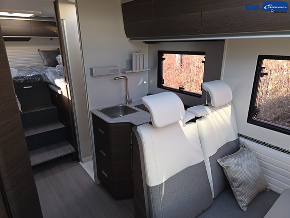 Adria Coral SUPREME 670 SL - Fiat MultiJet3 180HP (131 kW) HD 44H 16 of 21