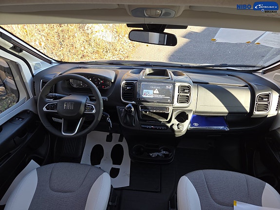 Adria Coral SUPREME 670 SL - Fiat MultiJet3 180HP (131 kW) HD 44H 4 of 21