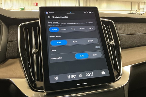 Volvo XC90 28 of 30