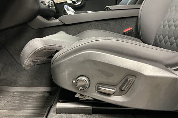 Volvo XC90 22 of 30
