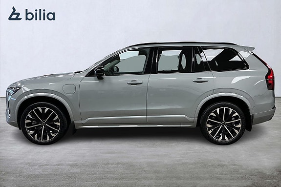 Volvo XC90 3 of 30