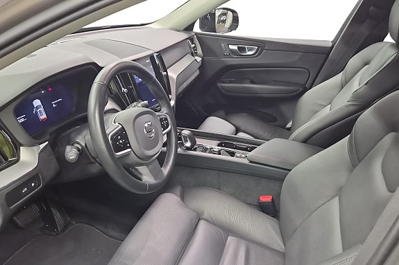 Volvo XC60 14 of 22