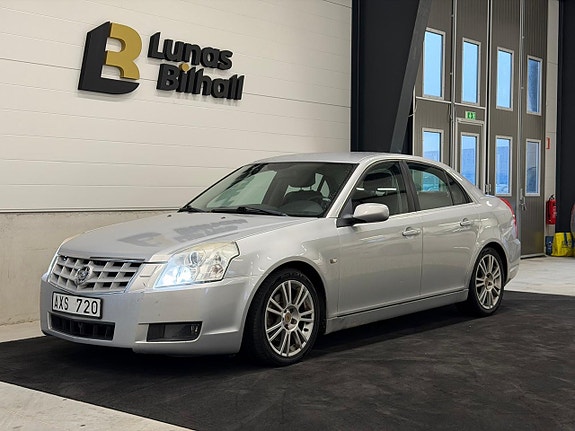 Cadillac BLS 2 of 22