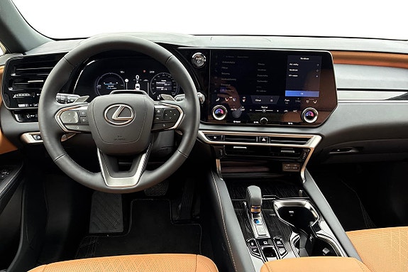 Lexus RX450h 8 of 27