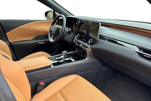 Lexus RX450h 10 of 27