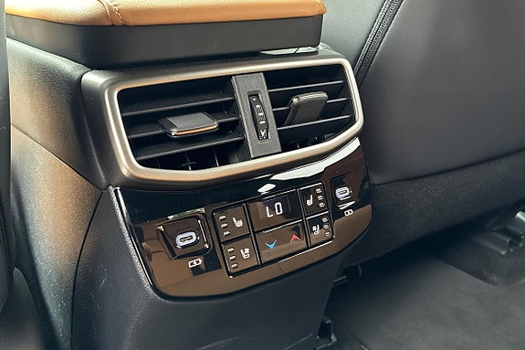 Lexus RX450h 20 of 27