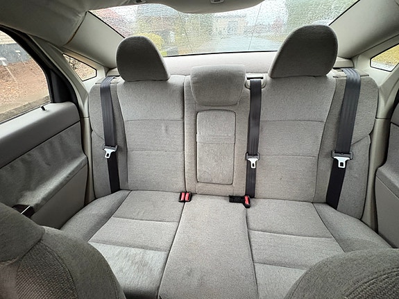 Volvo S40 8 of 10