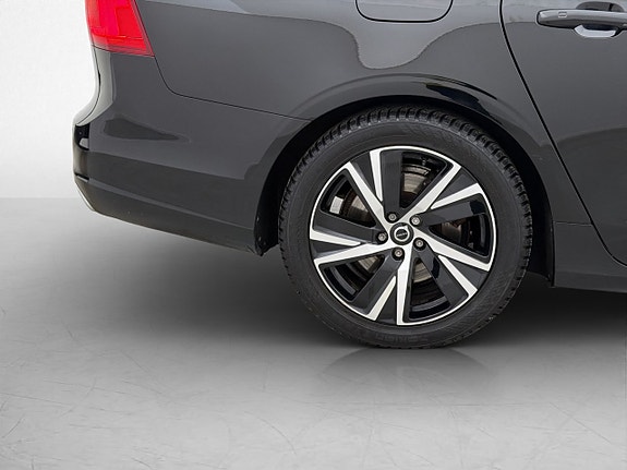 Volvo V90 12 of 30