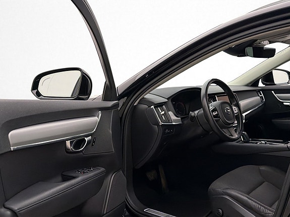 Volvo V90 21 of 30