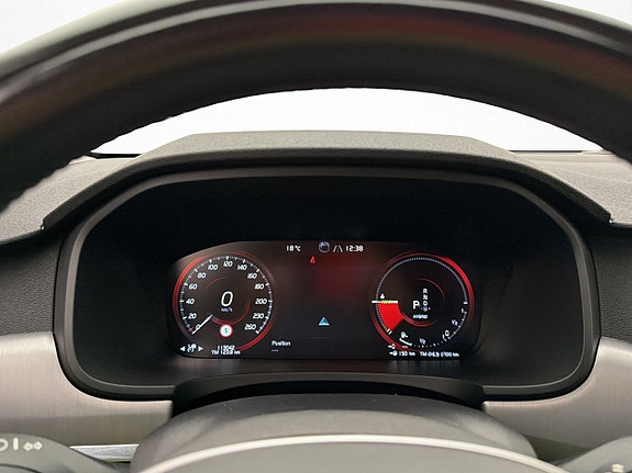 Volvo V90 23 of 30