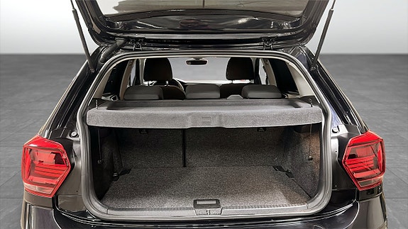 Volkswagen Polo 12 of 12
