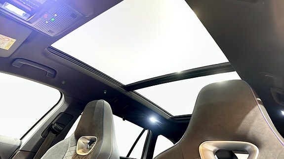 Volkswagen Passat 9 of 23
