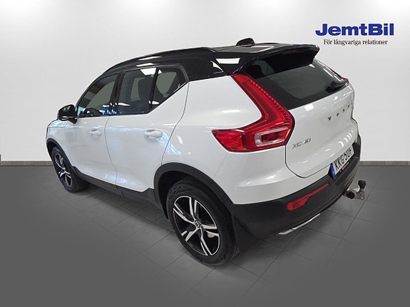 Volvo XC40 6 of 14