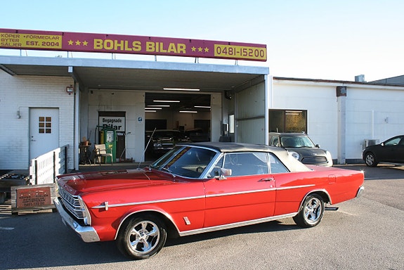Ford Galaxie 3 of 25