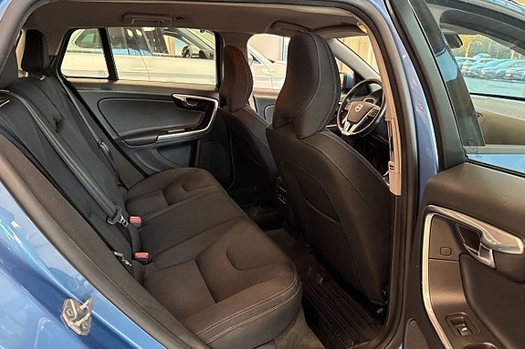 Volvo V60 9 of 22